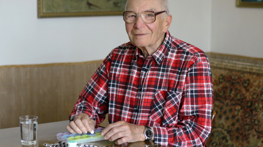 Sifoundersökning visar: Läkemedelsbehandling på egen hand är svårt tycker många äldre